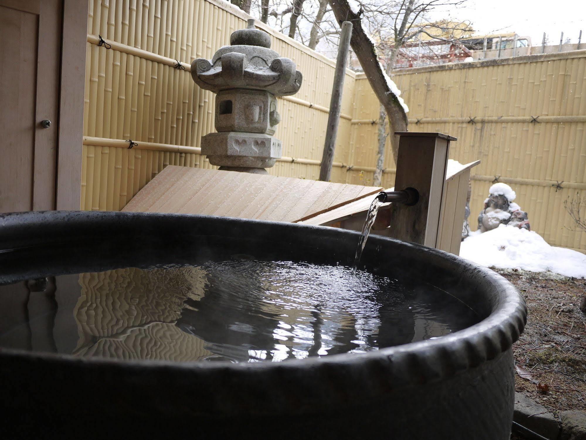 Oyado Hachibei Hotel Takayama  Eksteriør billede